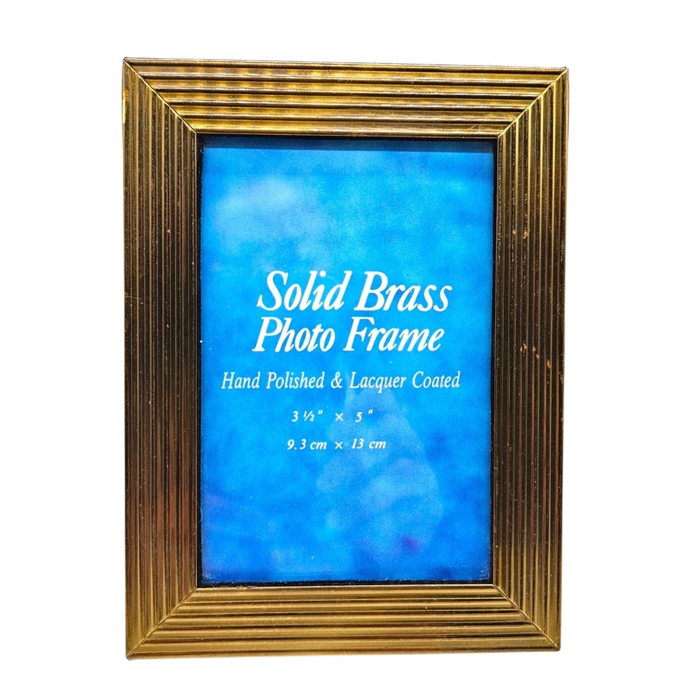 VTG Brass Hand Polished Picture Frame Ribbed Edge Design MCM 4x6" Easel Velvet